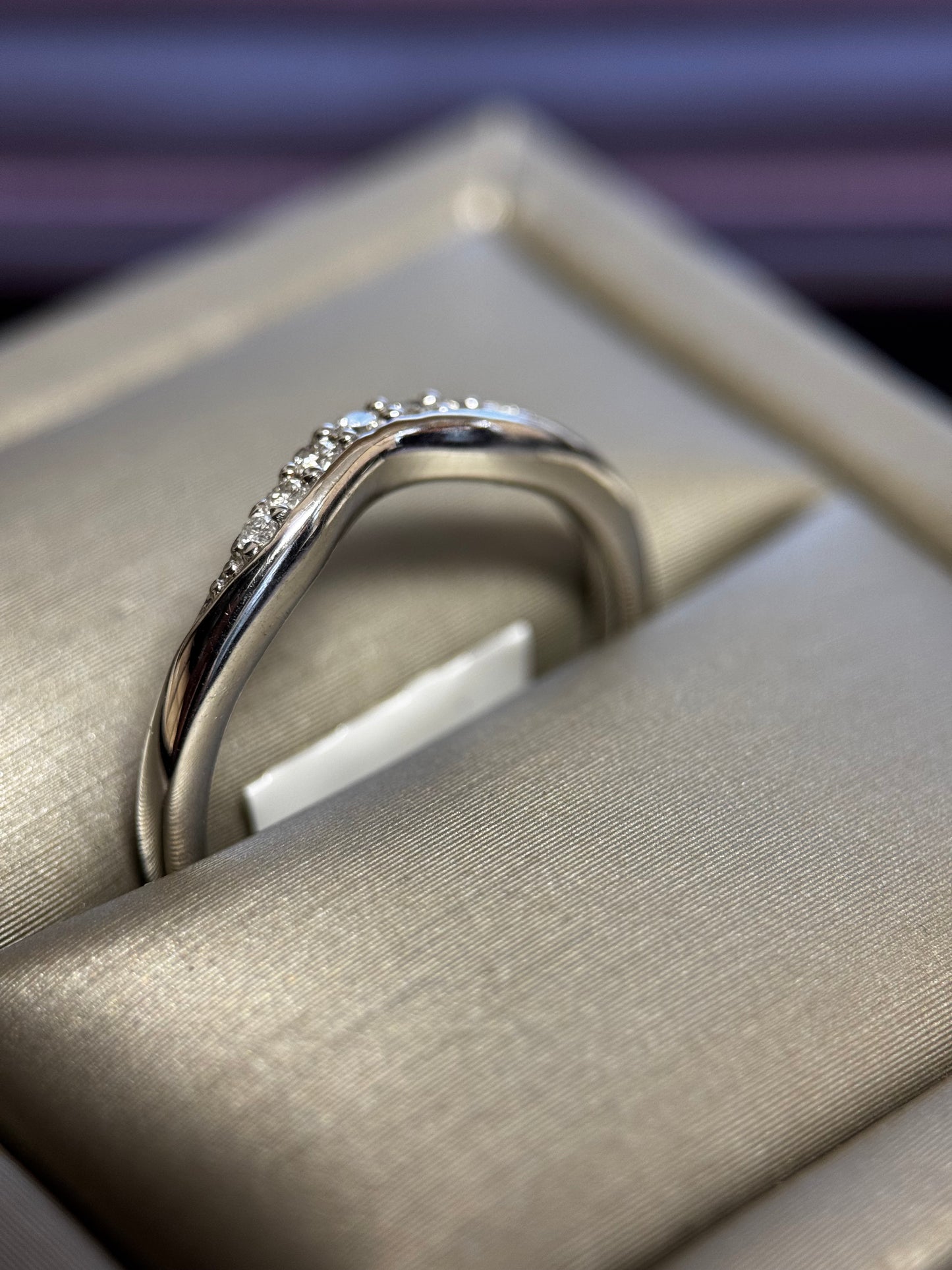 Wedding Band 1/10 ct tw Round-cut Diamonds 14K White Gold