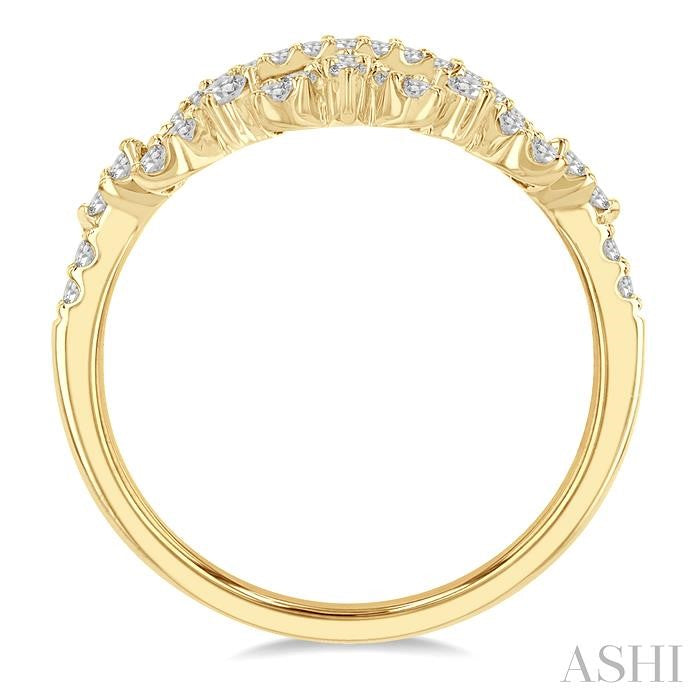 1/3 Ctw Alternating Marquise and Circular Mount Round Cut Diamond Curved Band in 14K Yellow Gold