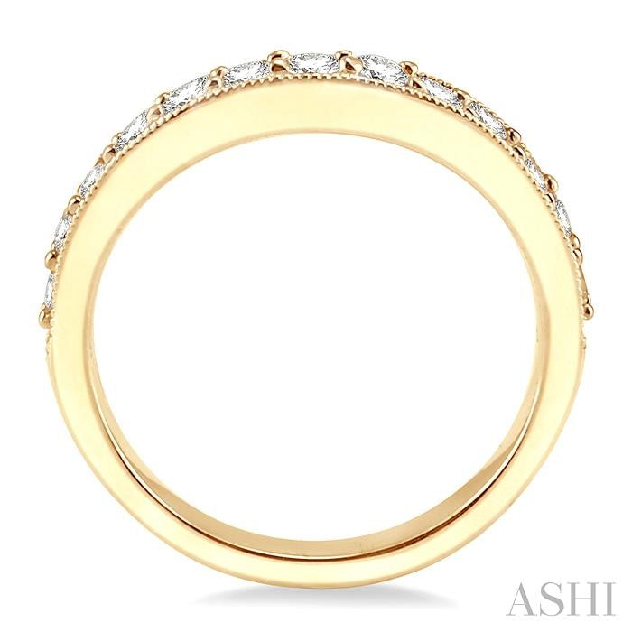 1 Ctw Round Cut Diamond 'V' Shape Band in 14K Yellow Gold