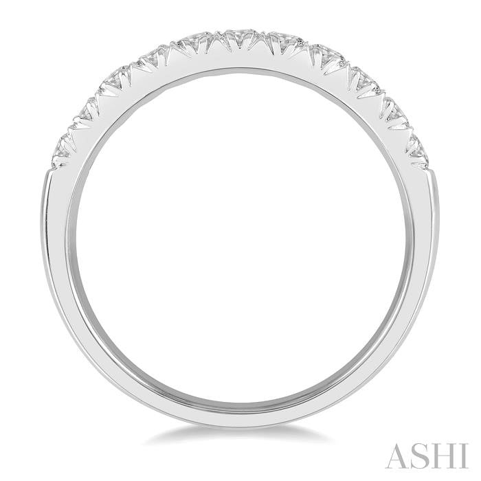 1/2 Ctw 11 Stone Round Cut Diamond Wedding Band in 14K White Gold