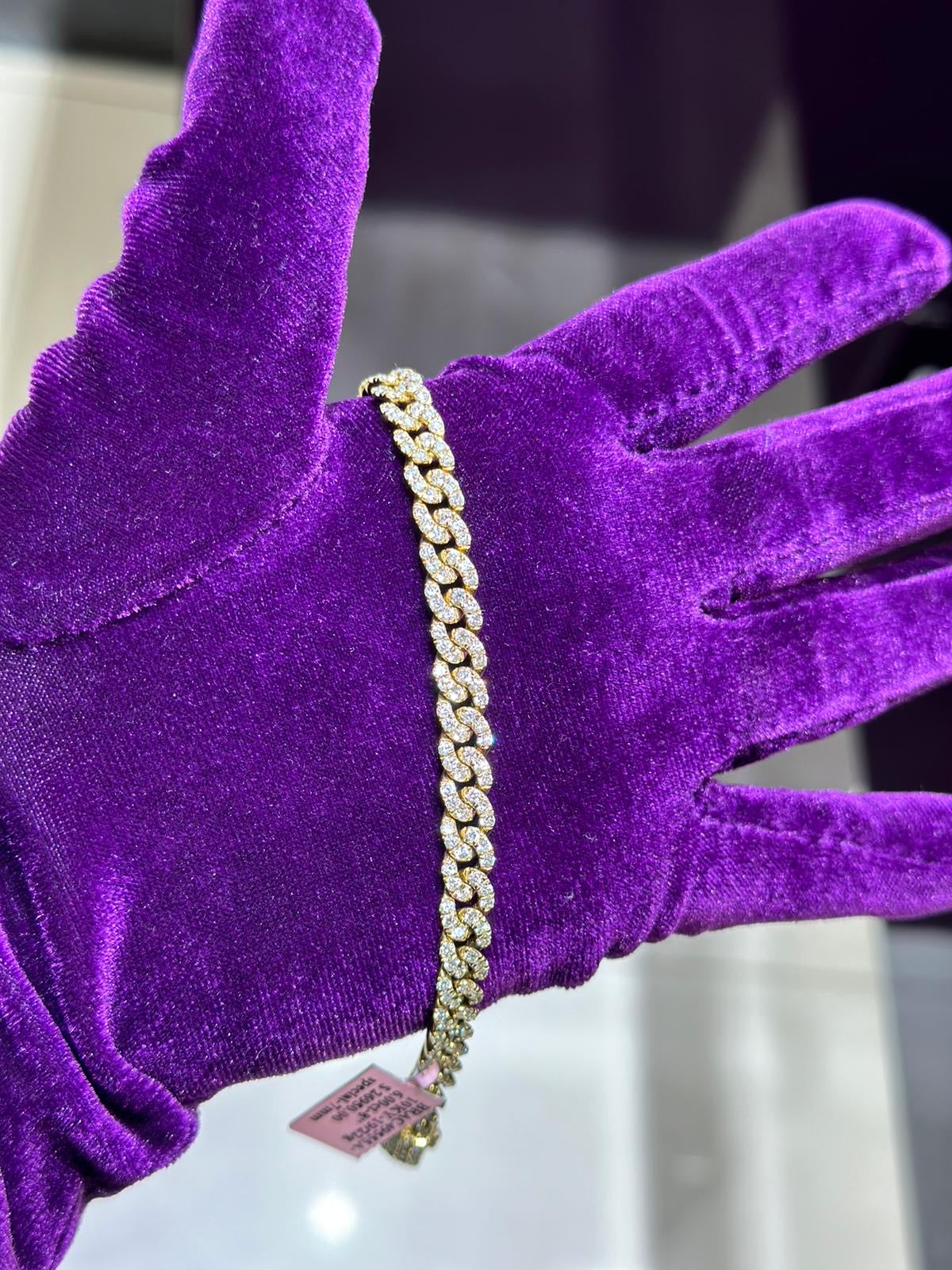 10kyg, 7mm, 21g, 8in, 6ctw. Men’s diamond Miami Cuban bracelet