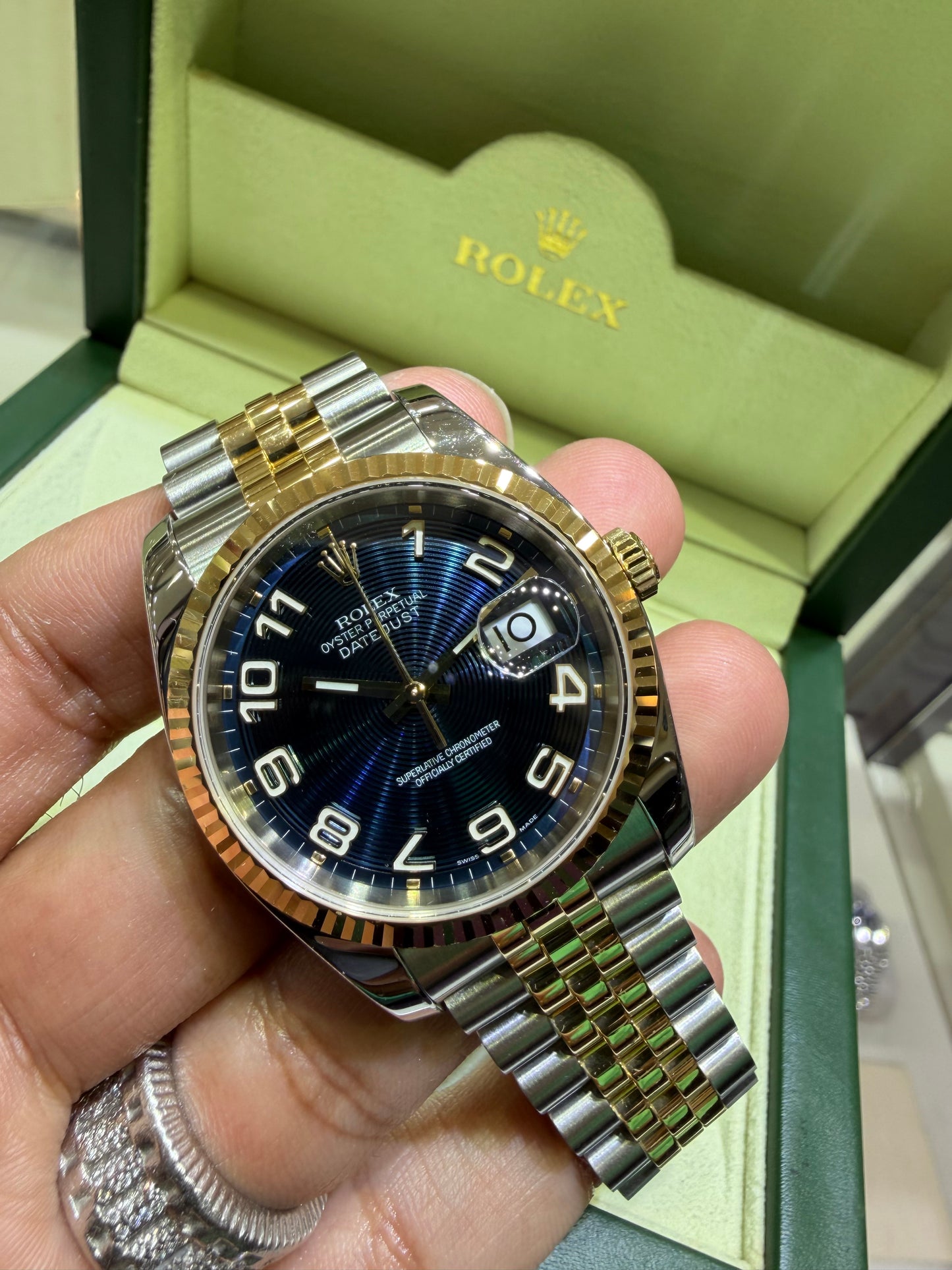Rolex Datejust 18k/ss Jubilee Blue Arabic Numerals Concentric 116233