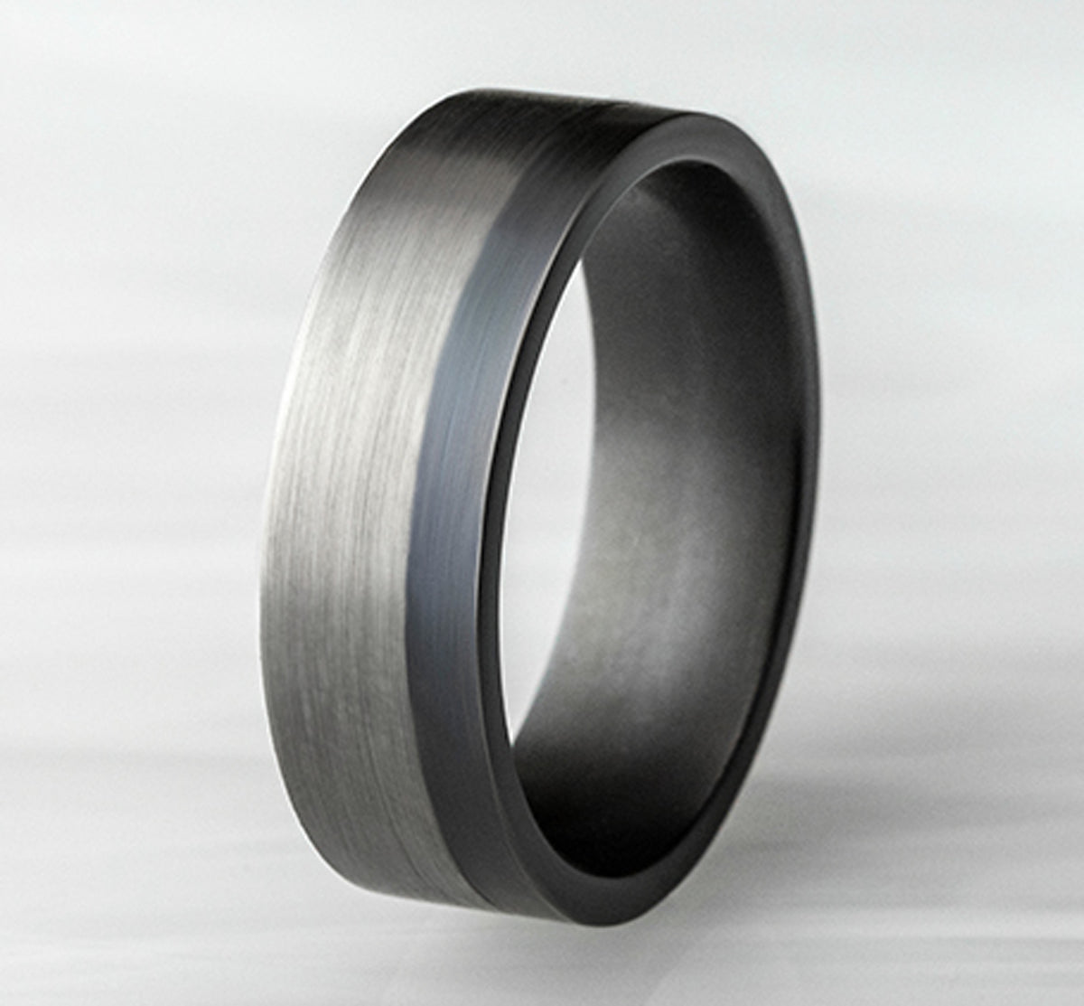 THE JOKER 7mm Tantalum Grey/Dark Benchmark men's wedding band