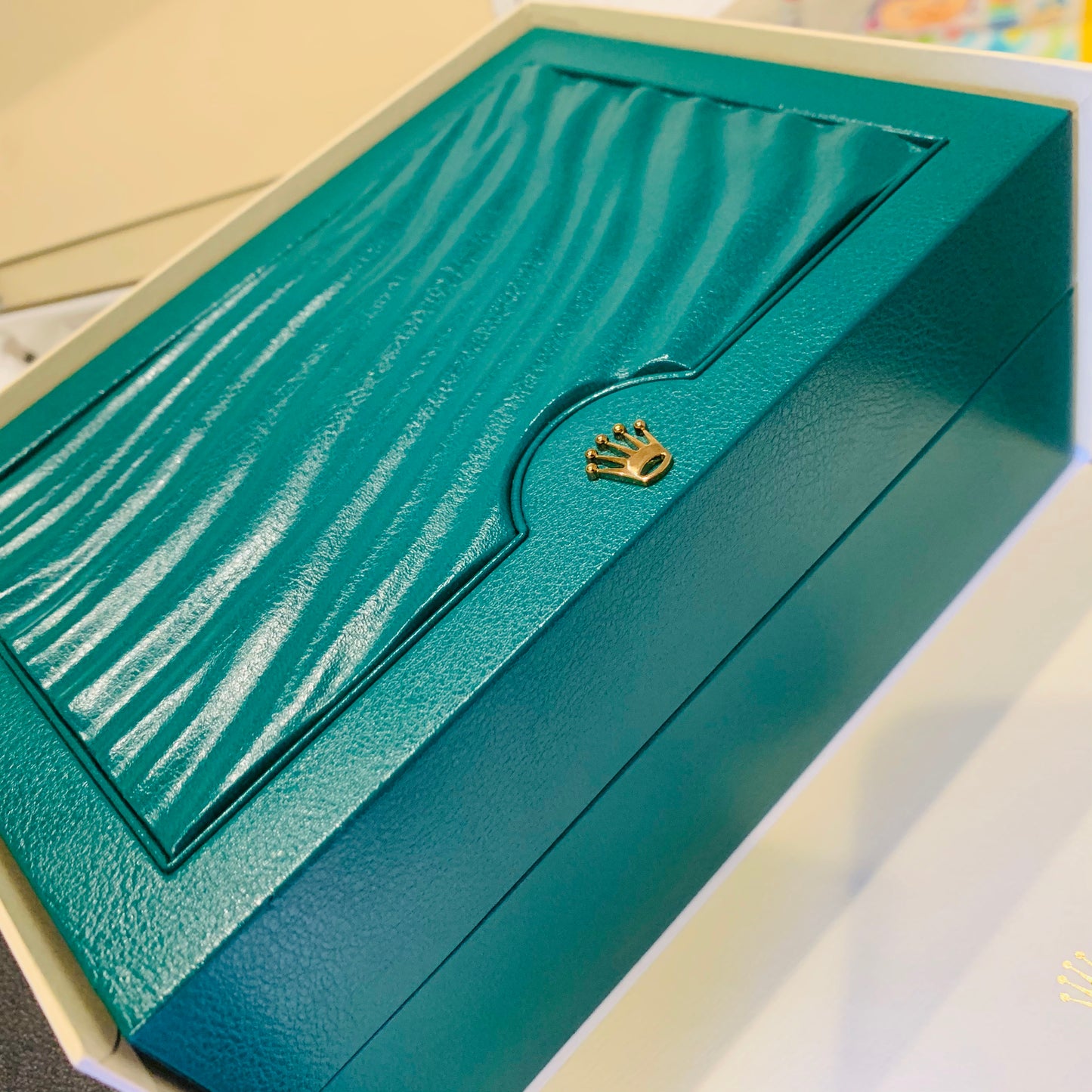 Rolex 16613 18k Stainless Steel Submariner 40mm Blue Dial