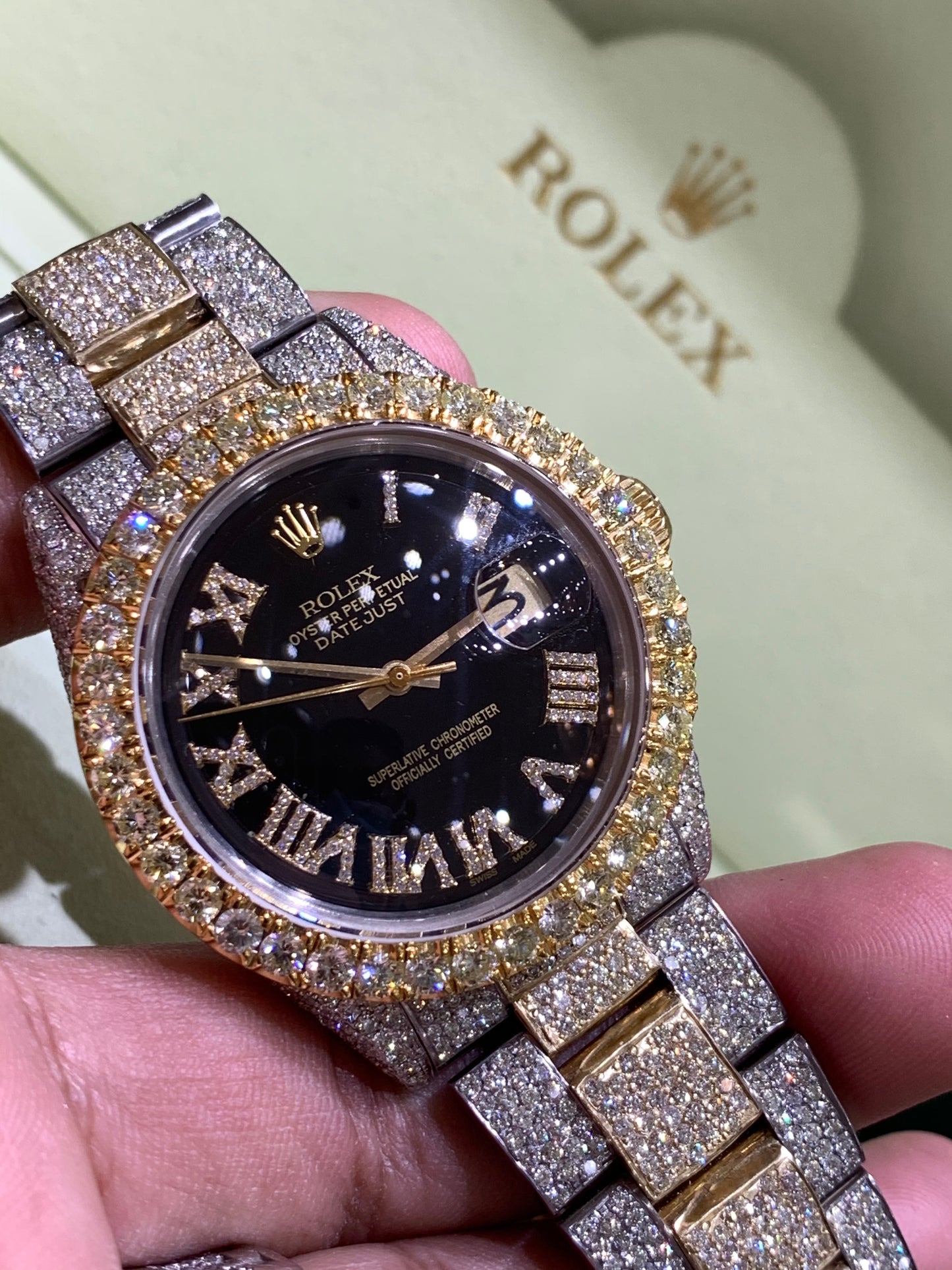1601 Yellow gold/ Stainless steel Jubilee with Black Roman Numeral Diamond dial 17 carats