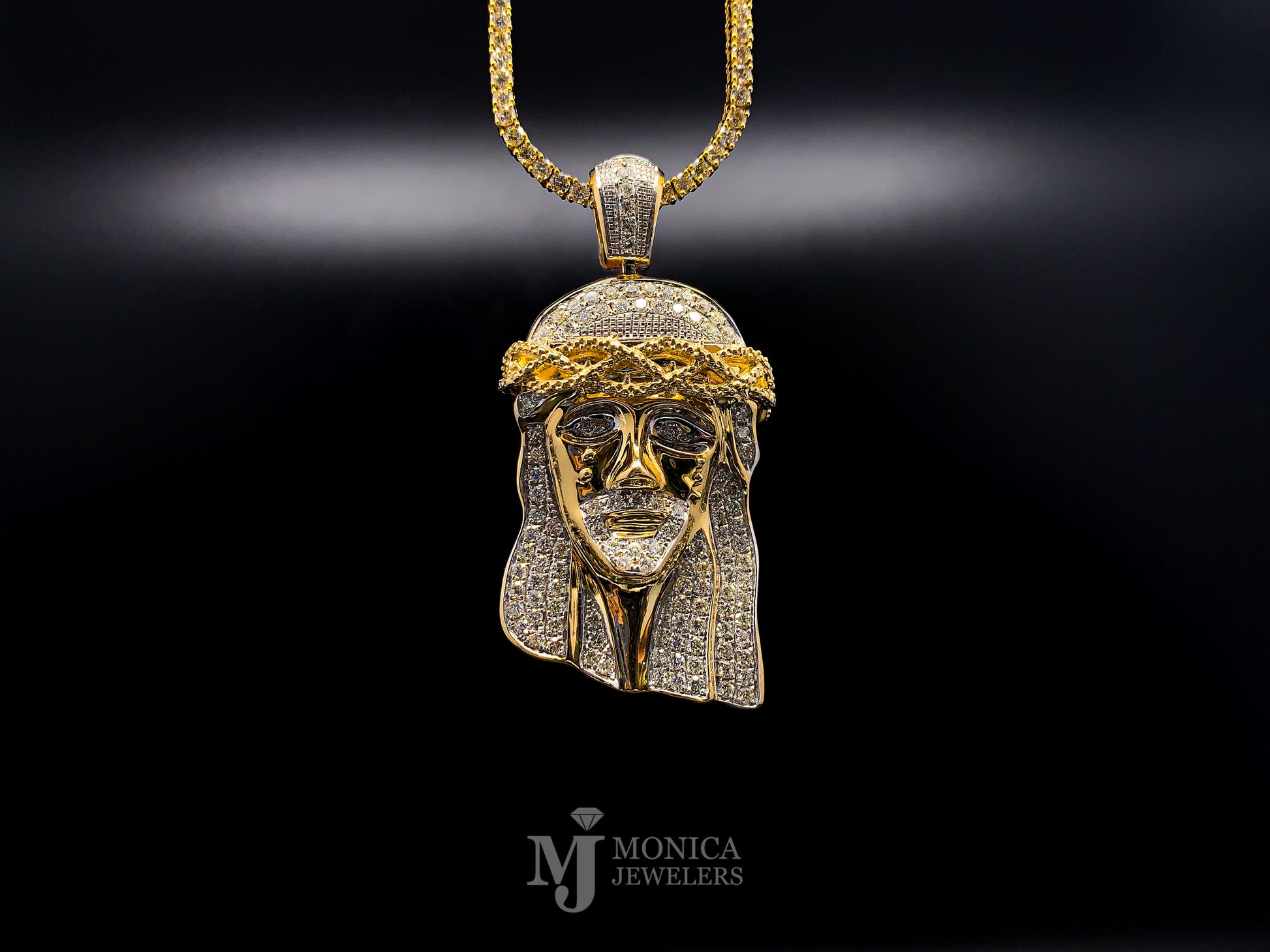 10k Gold and diamond Jesus pendant 2.15ctw with chain