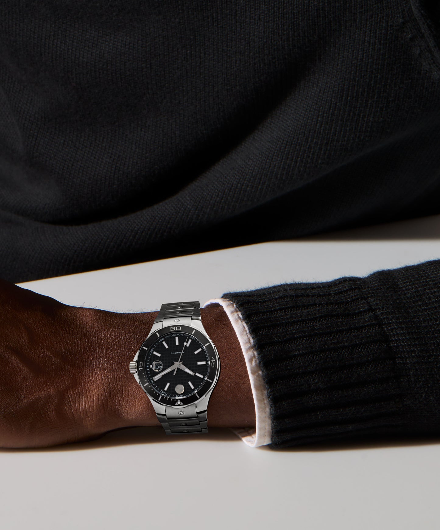 Movado SE Diver 0607819 43mm Men watch