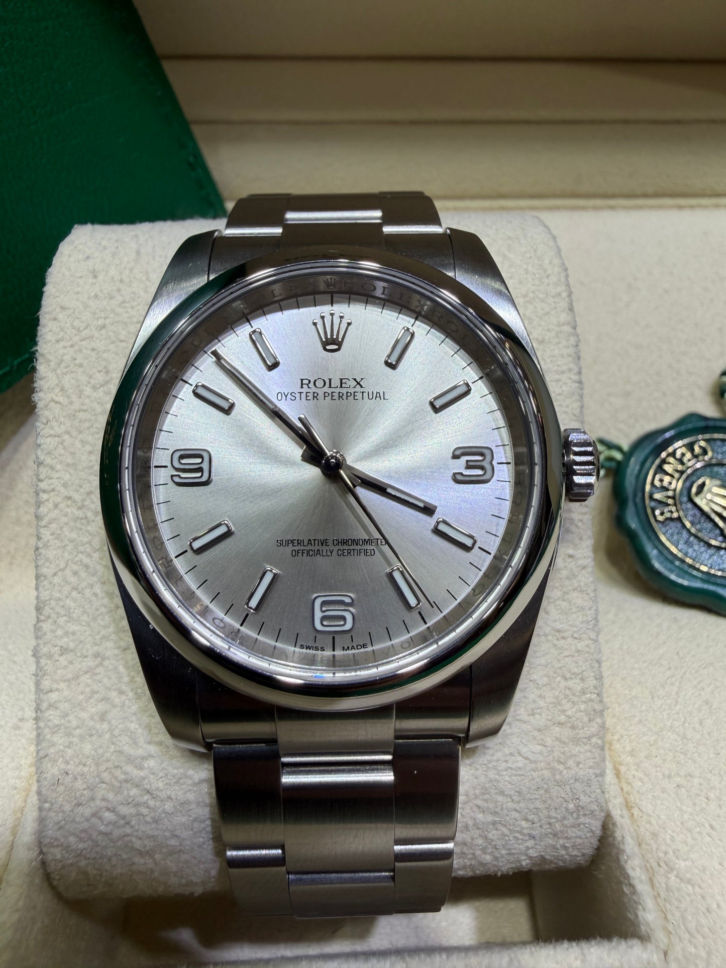 Rolex Oyster Perpetual 36mm Ref. 116000 – Silver Dial | Pre-Owned Rolex