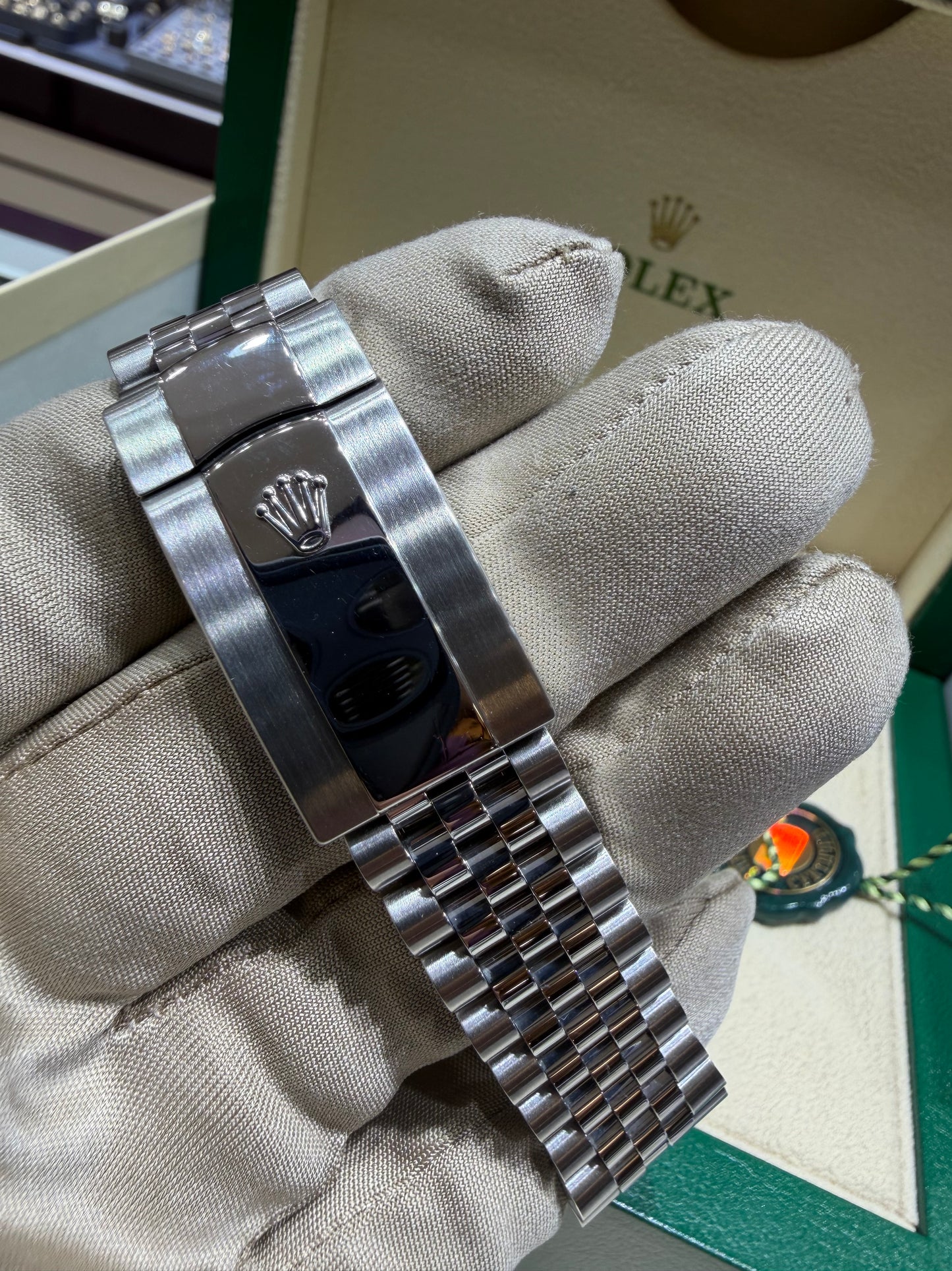 Rolex Datejust 41mm Stainless Steel 126334 SXJ Silver