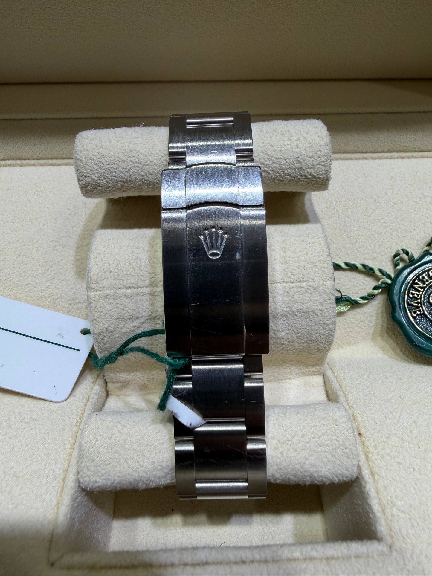 Rolex Oyster Perpetual 41 Green Dial 124300 (2023) – Pre-Owned Rolex for Sale | Monica Jewelers