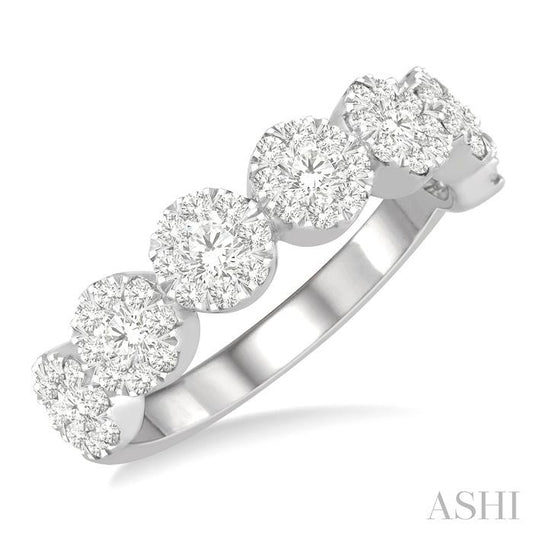1 Ctw Jointed Circular Mount Lovebright Diamond Cluster Band in 14K White Gold