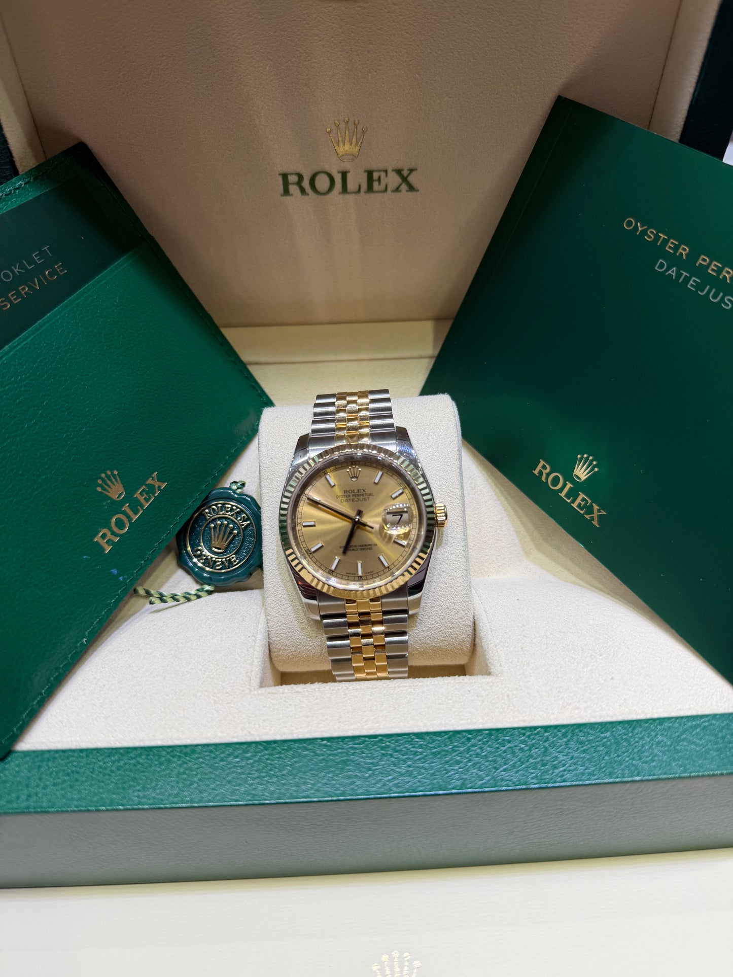 Rolex Datejust 36 116233 Champagne Index Dial Two-Tone 18K Gold Box & Papers