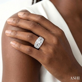 2 1/2 Ctw Diamond Semi-Mount Engagement Ring in 14K White Gold
