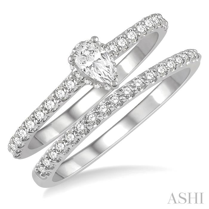 5/8 Ctw Round Cut Diamond Wedding Set With 1/2 Ct Pear Cut 1/4 Ct Center Stone Engagement Ring and 1/6 Ct Wedding Band i
