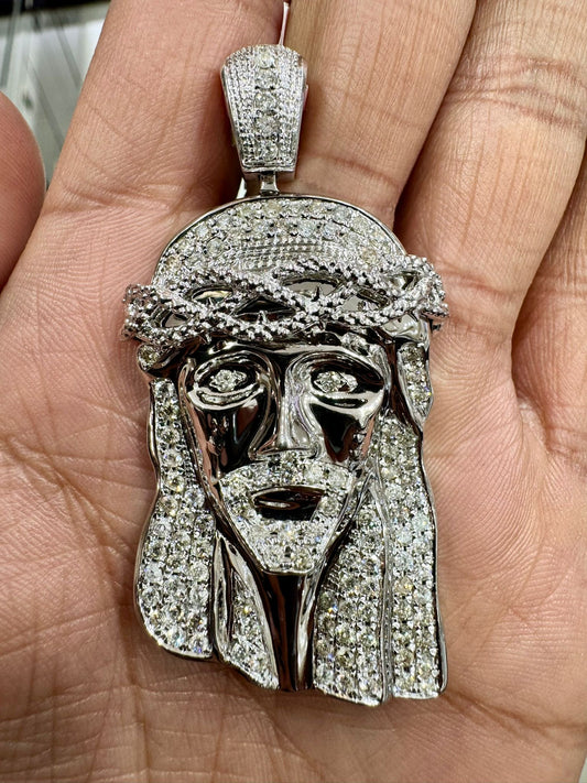 10k  white Gold and diamond Jesus pendant 2.95 with chain