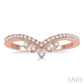 1/4 Ctw Chevron Shank Round Cut Diamond Band in 14K Rose Gold