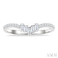 1/4 Ctw Baguette Cut Chevron Centerpiece Round Cut Diamond Wedding Band in 14K White Gold