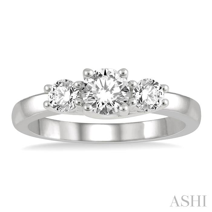 3/4 Ctw Round Cut Diamond Three-Stone Past Present and Future Ring in 14K White Gold