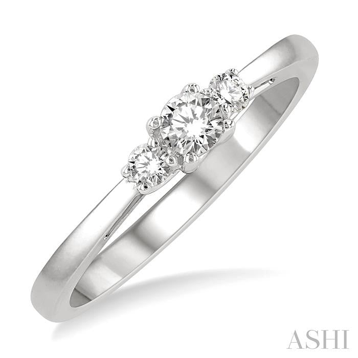 1/4 Ctw Round Cut Diamond Three-Stone Past Present and Future Ring in 14K White Gold