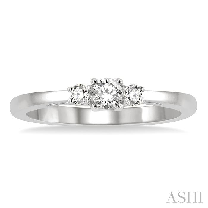 1/4 Ctw Round Cut Diamond Three-Stone Past Present and Future Ring in 14K White Gold