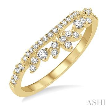 1/3 Ctw Alternating Marquise and Circular Mount Round Cut Diamond Curved Band in 14K Yellow Gold