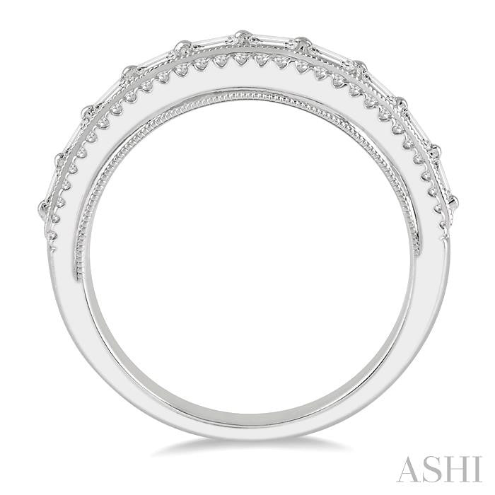 1/2 Ctw Art Deco Split Shank Baguette & Round Cut Diamond Wedding Band in 14K White Gold
