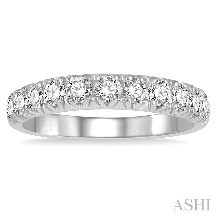 3/4 Ctw 11 Stone Round Cut Diamond Wedding Band in 14K White Gold