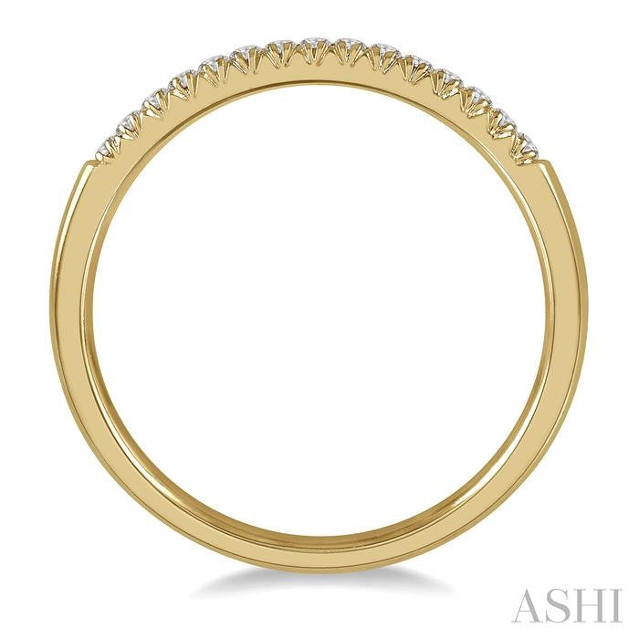 1/10 Ctw 15Stones Round Cut Diamond Wedding Band in 14K Yellow Gold
