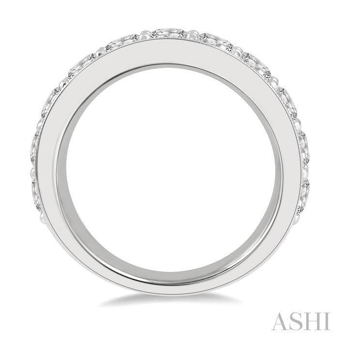 2 Ctw Round Cut Diamond Wedding Band in 14K White Gold