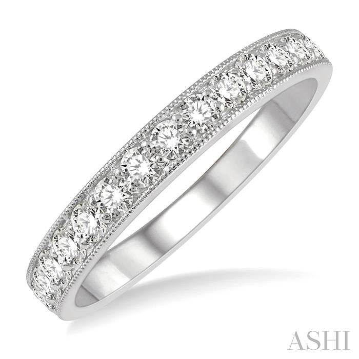 1/2 Ctw Round Cut Diamond Wedding Band in 14K White Gold