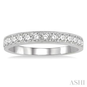 1/2 Ctw Round Cut Diamond Wedding Band in 14K White Gold