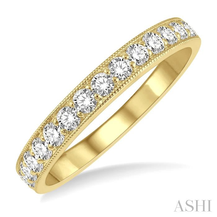 1/2 Ctw Round Cut Diamond Wedding Band in 14K Yellow Gold