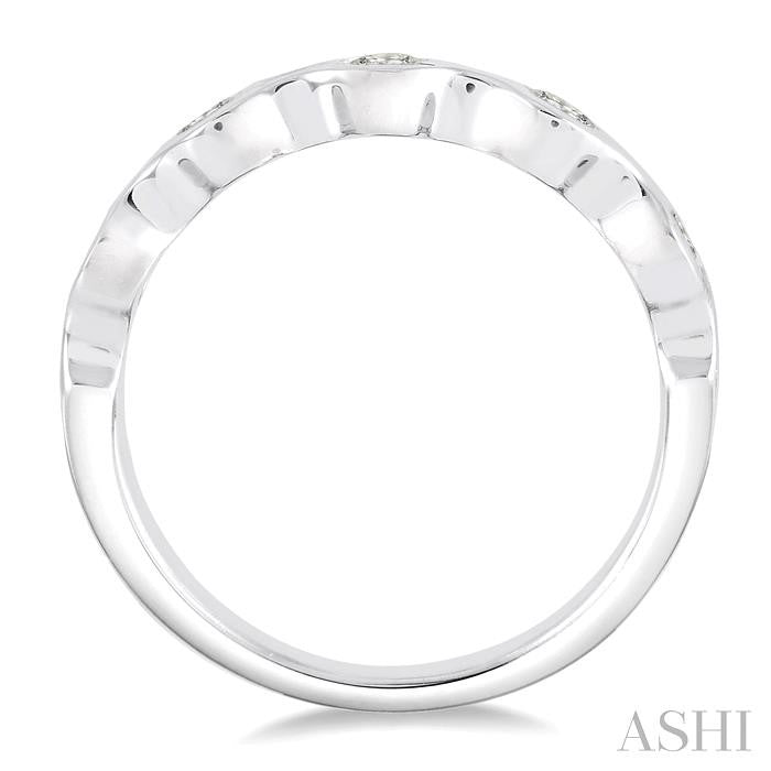 1/2 Ctw Round Cut Diamond Stack Band in 14K White Gold