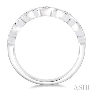 1/2 Ctw Round Cut Diamond Stack Band in 14K White Gold