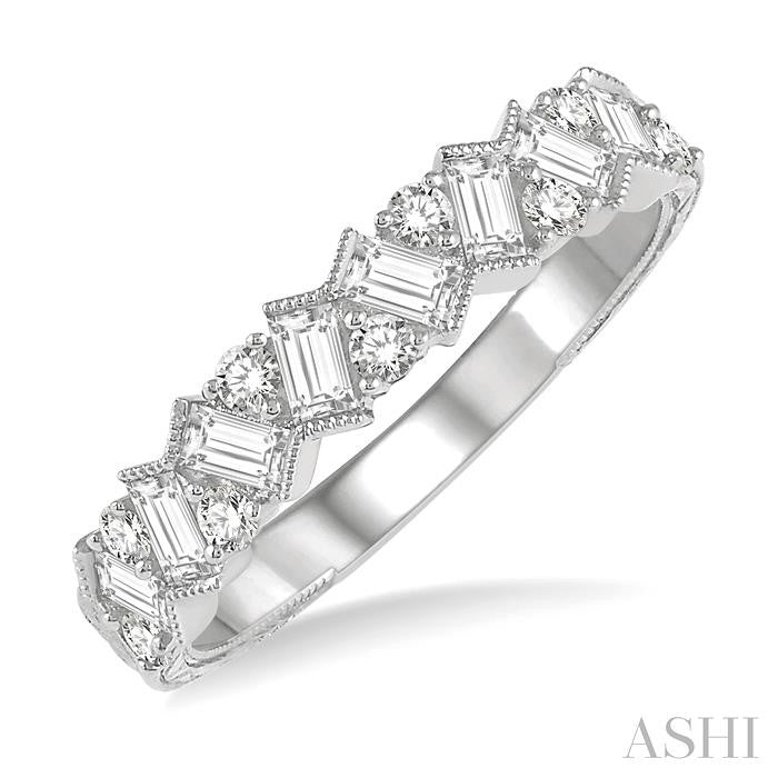 5/8 Ctw Zigzag Baguette and Round Cut Diamond Band in 14K White Gold