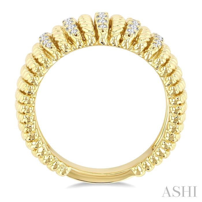 1/3 Ctw Dome Shape Rope Bead Round Cut Diamond Fashion Ring in 14K Yellow Gold
