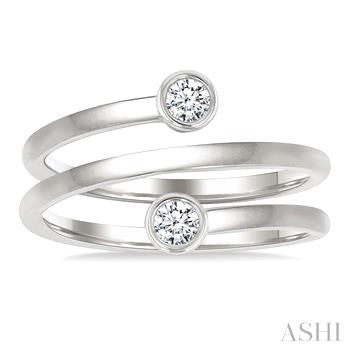1/5 Ctw Round Shape Diamond Bezel Double Coil Fashion Ring in 14K White Gold