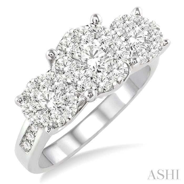 2 Ctw Past Present and Future Lovebright Round Cut Diamond Ring in 14K White Gold