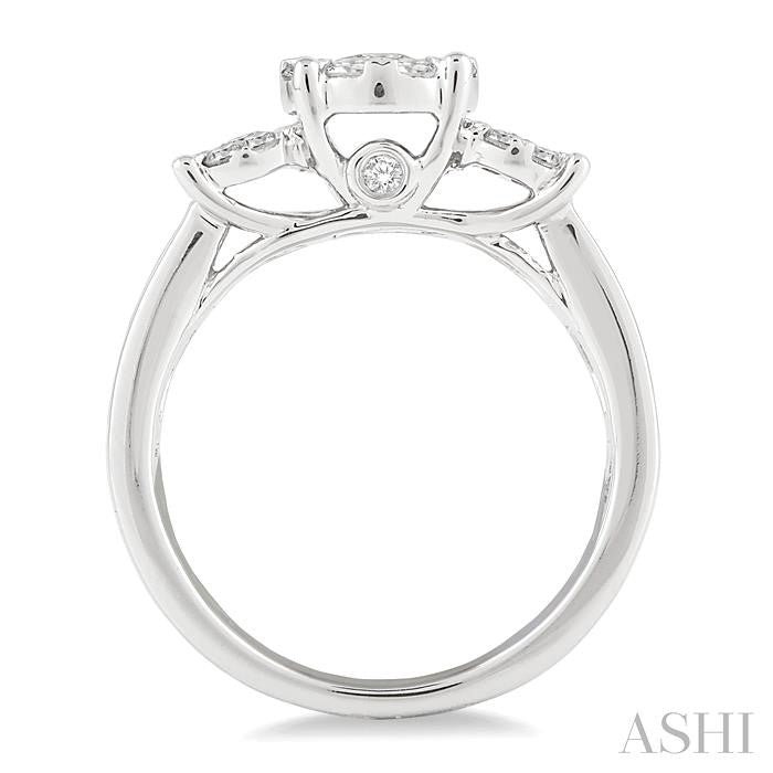 1 Ctw Past Present and Future Lovebright Round Cut Diamond Ring in 14K White Gold