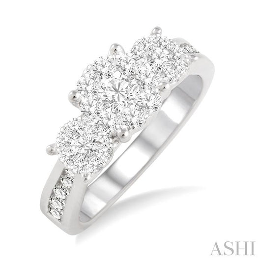 1 Ctw Past Present and Future Lovebright Round Cut Diamond Ring in 14K White Gold
