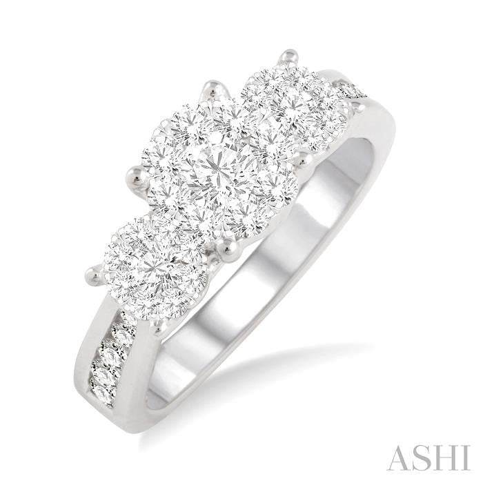 1 Ctw Past Present and Future Lovebright Round Cut Diamond Ring in 14K White Gold
