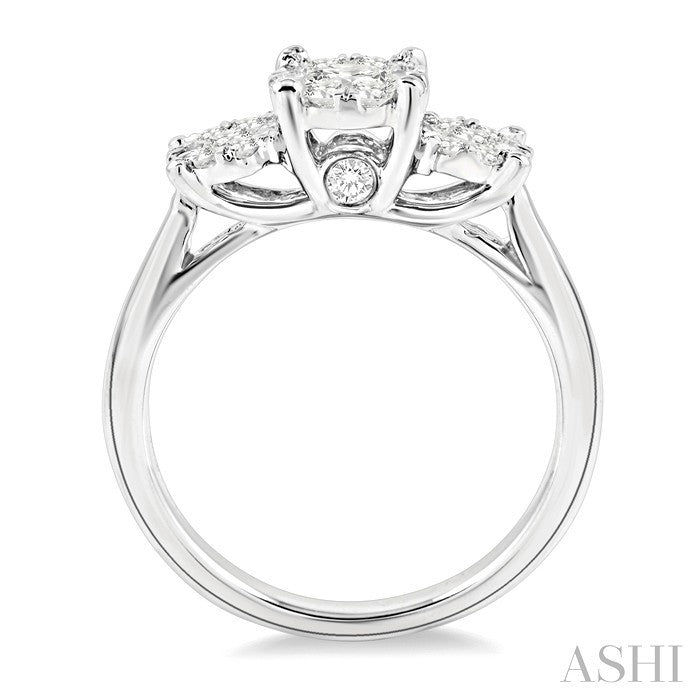 1/2 Ctw Past Present and Future Lovebright Round Cut Diamond Ring in 14K White Gold