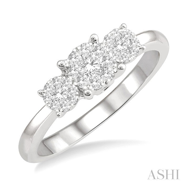 1/3 Ctw Past Present and Future Lovebright Round Cut Diamond Ring in 14K White Gold
