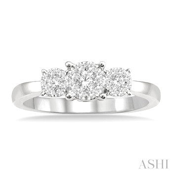 1/3 Ctw Past Present and Future Lovebright Round Cut Diamond Ring in 14K White Gold