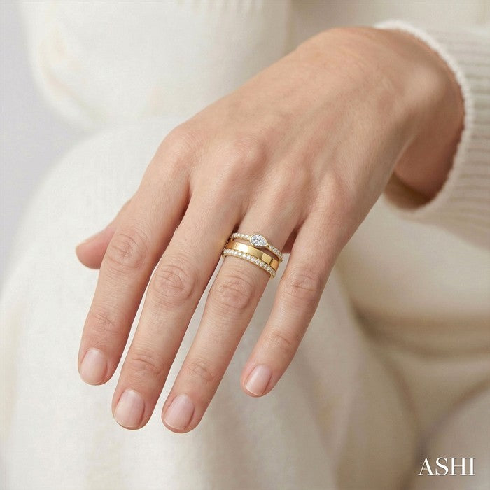 3/4 Ctw Split Twin Row Bezel Set Pear and Round Cut Diamond Fashion Ring in 14K Yellow Gold