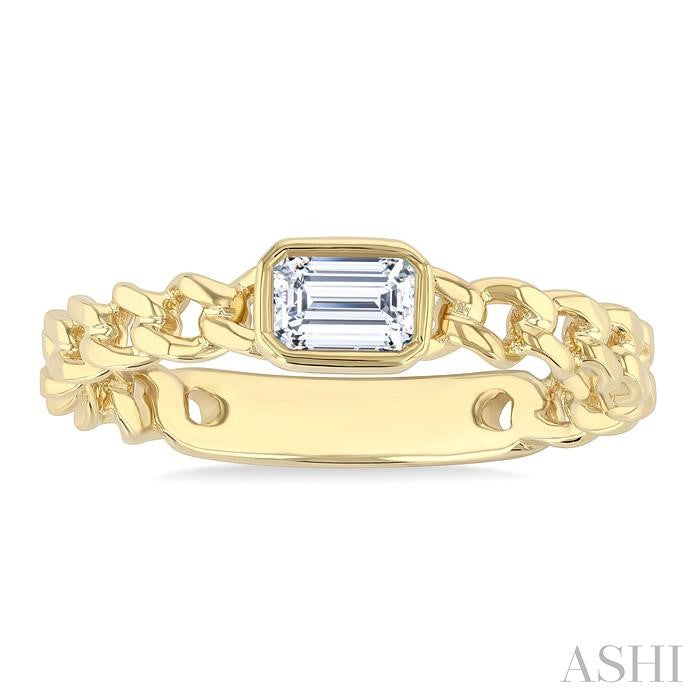 1/5 Ctw Bezel Set Emerald Cut Diamond Curb Link Fashion Ring in 14K Yellow Gold