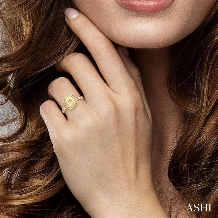 1/3 Ctw Octagonal Shaped Art Deco Emerald and Round Cut Diamond Fashion Ring in 14K Yellow Gold