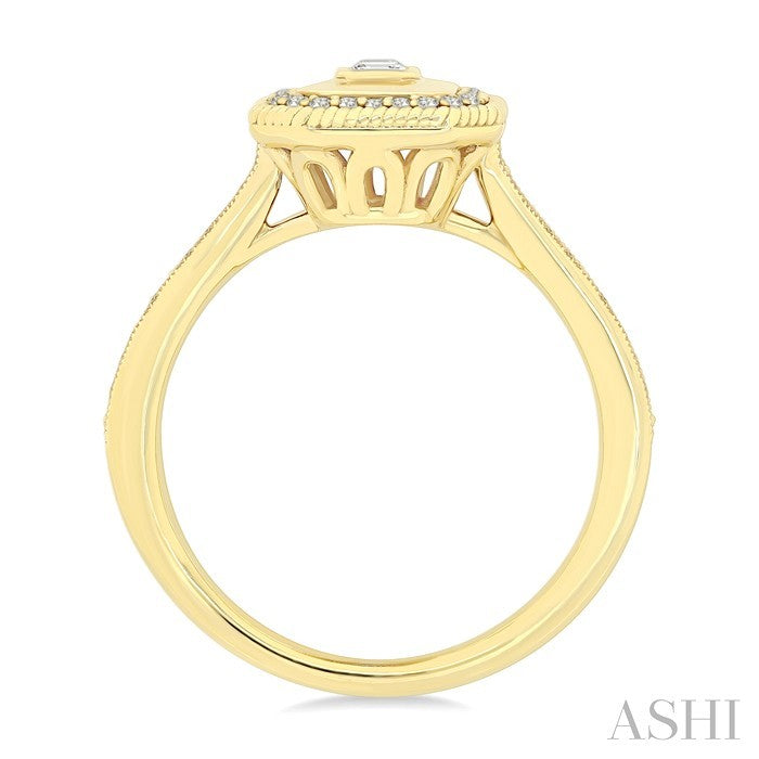 1/3 Ctw Octagonal Shaped Art Deco Emerald and Round Cut Diamond Fashion Ring in 14K Yellow Gold