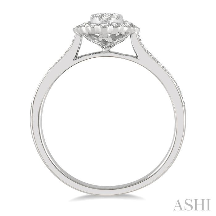 1/3 Ctw Oval Lattice Lovebright Round Cut Diamond Ladies Ring in 14K White Gold