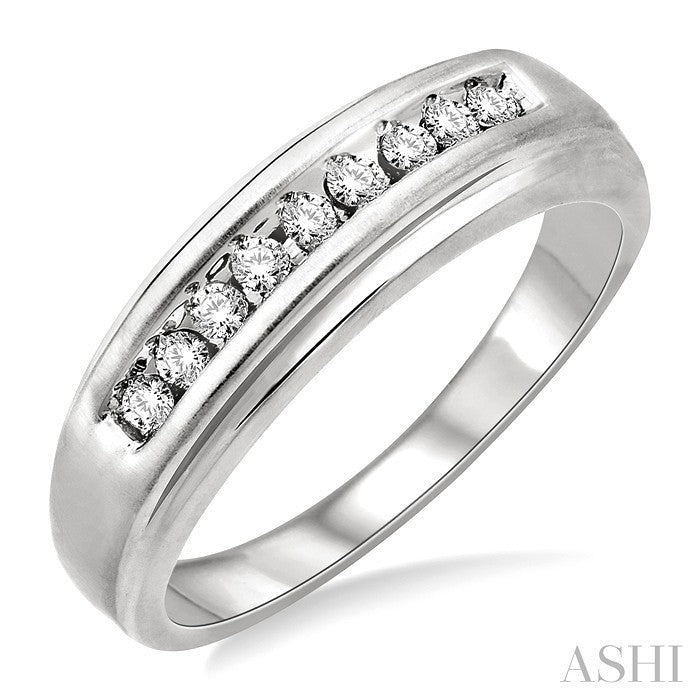 1/6 Ctw Round Diamond Men's Ring in 14K White Gold